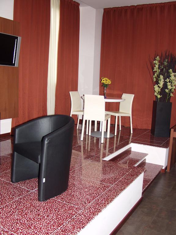 Hotel Mareschi Palace Novara Kültér fotó