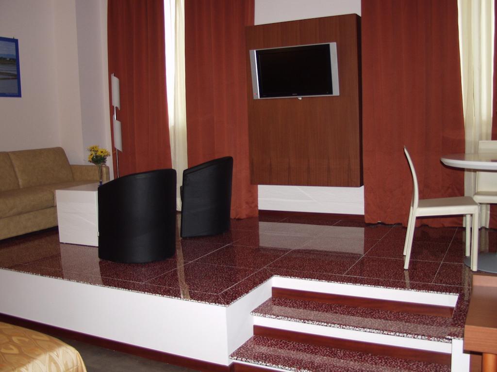 Hotel Mareschi Palace Novara Kültér fotó