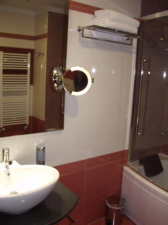 Hotel Mareschi Palace Novara Kültér fotó